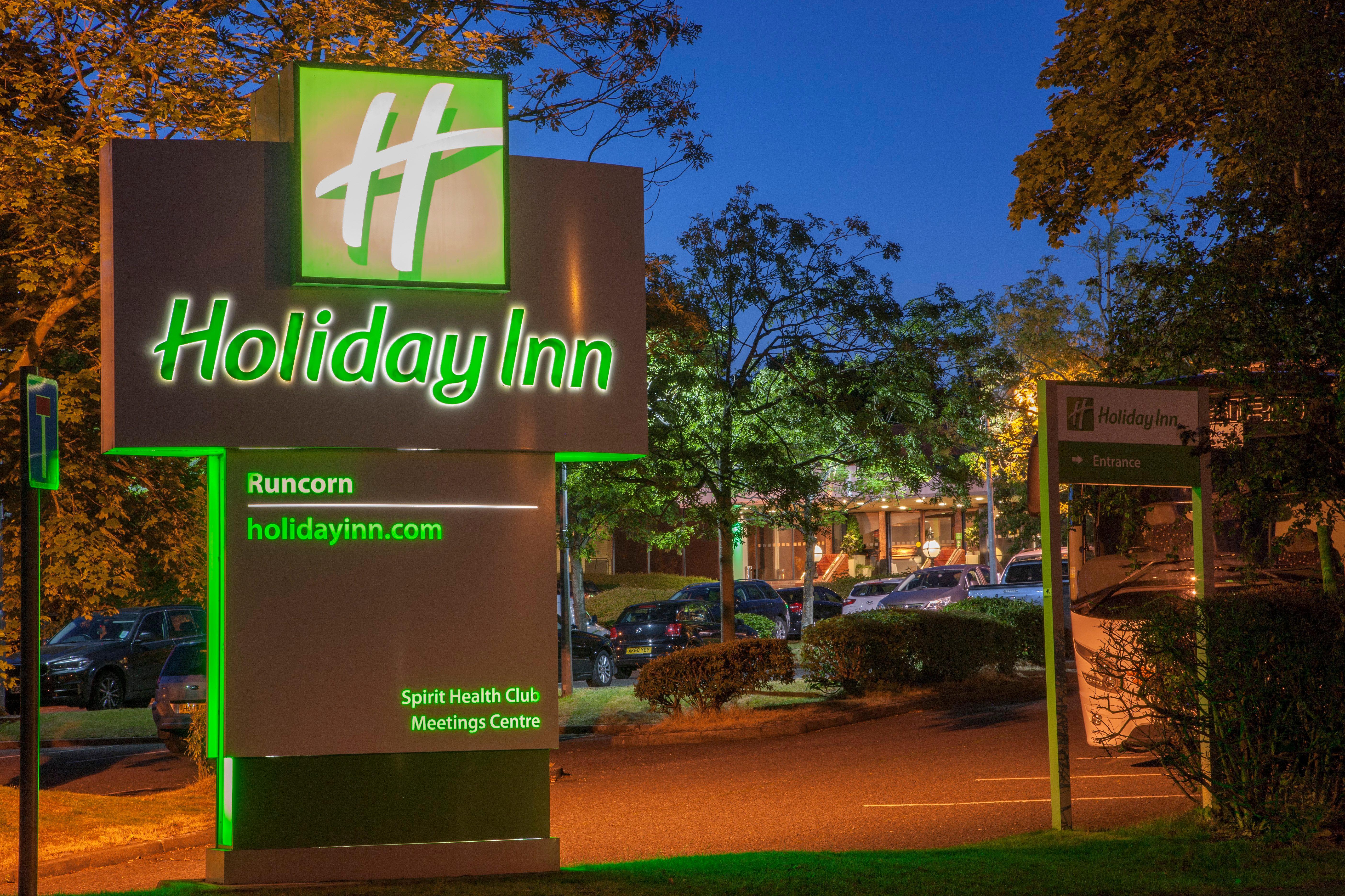 Holiday Inn Runcorn M56 Junction 12, An Ihg Hotel Εξωτερικό φωτογραφία